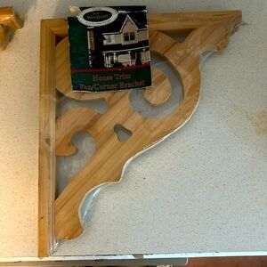 Wooden Corner Bracket
